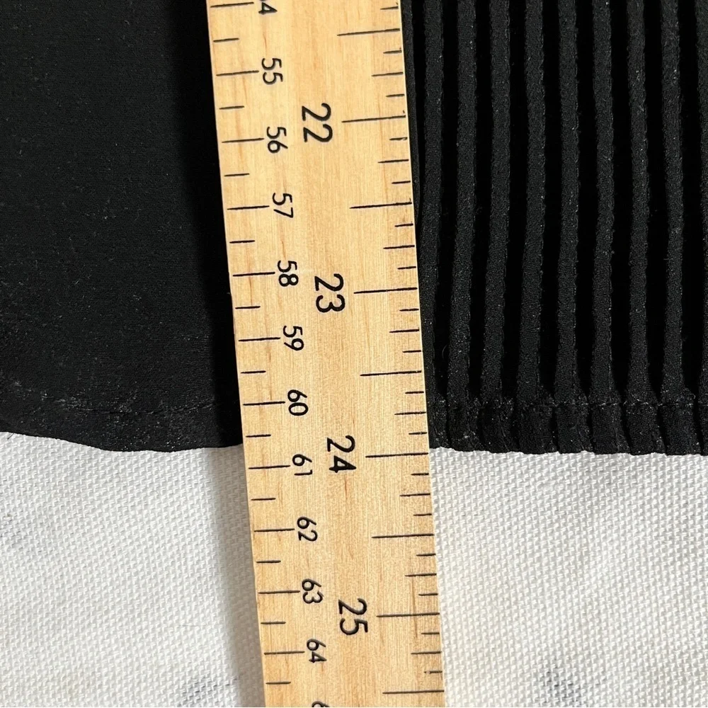 H&M Sheer Black Pleated Pintuck V-Neck Blouse - US Size 4 - Picture 7 of 12